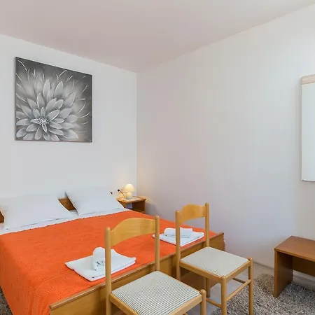 Rudenjak Apartamento Komolac